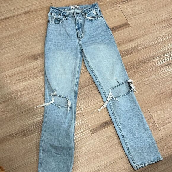 Abercrombie & Fitch • 90s straight ultra high rise jeans - Picture 4 of 7